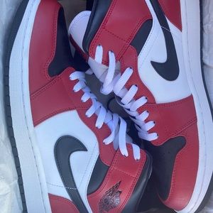 Meet your Posher, Saul